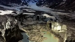 Requiem-in-Weiss_Pasterzengletscher_Juni-2024_cHarry-Putz-scaled-1-715x402